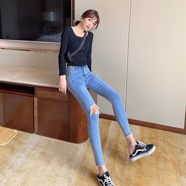 Uske ženske traperice s visokim strukom