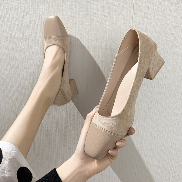 Sieviešu pavasara kurpes no eko zamšādas un bieziem zemiem papēžiem