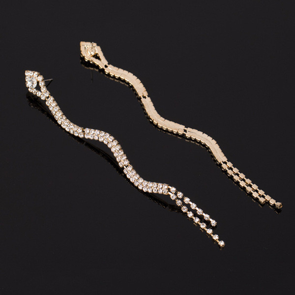 Stilīgi sieviešu karājamie auskari ar sudraba akmeņiem