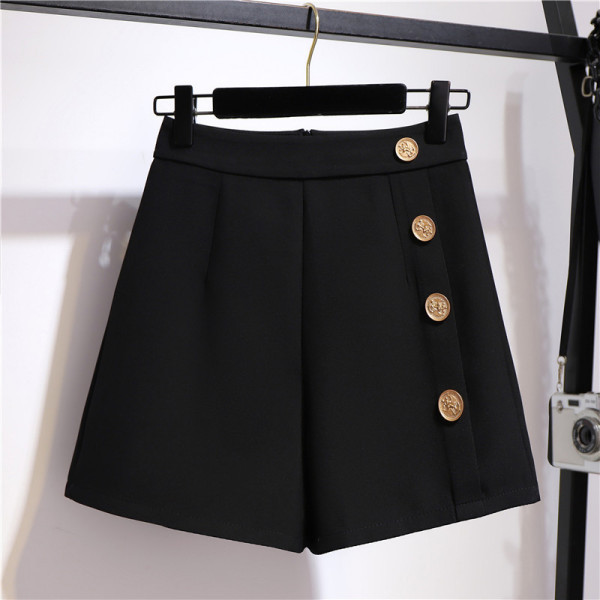 Stilīgs sieviešu šortu plats modelis ar augstu vidukli un pogām