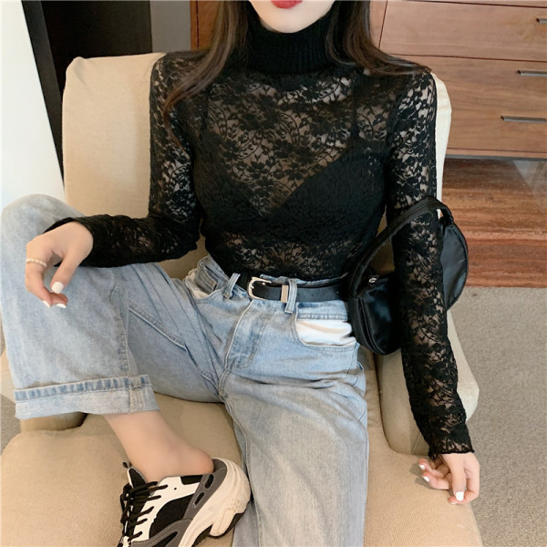 Prigludusi moteriška nėriniuota palaidinė aukšta apykakle