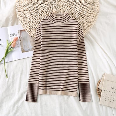 Női csíkos blúz magas gallérral és hosszú ujjal