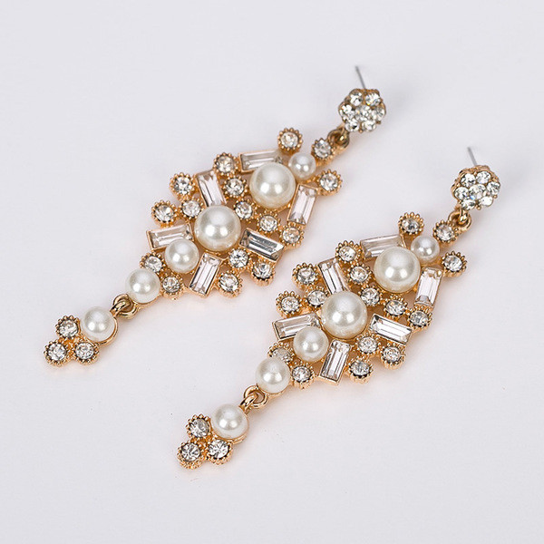 Mūsdienīgi sieviešu karājamie auskari ar akmeņiem un pērlēm