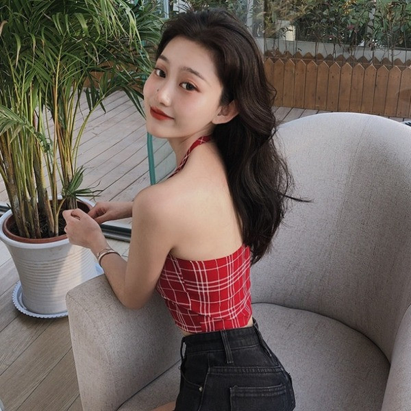 Modern női felső, gombokkal