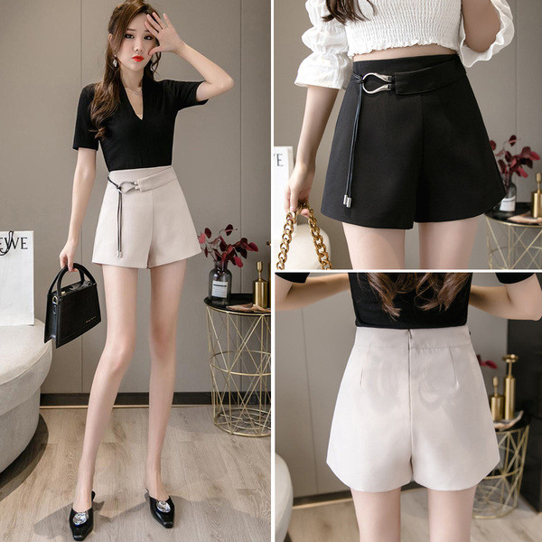 Női rövidnadrág övvel - magas derék