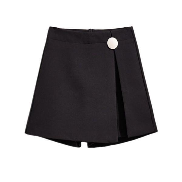 Mustad naiste lühikesed püksid kõrge vöökoha ja metallist kaunistusega