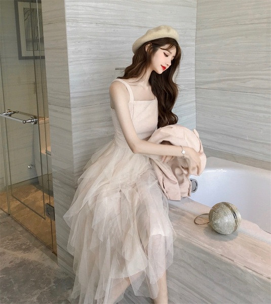 Пролетна дамска рокля с тюл + късо яке с копчета и джобове 