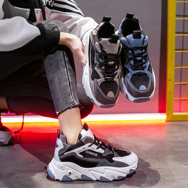 Sieviešu ikdienas kedas ar raupju zoli