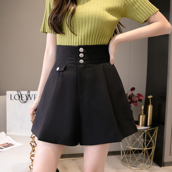 Pantaloni scurti de dama model nou - model larg cu talie inalta