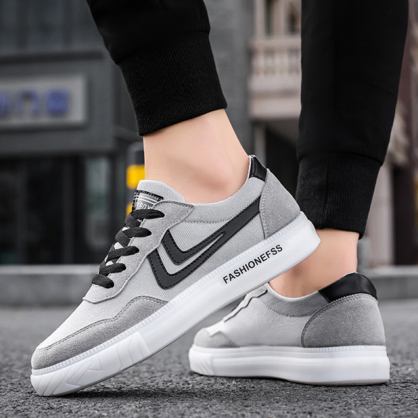 Ökoseemisnahast ja lipsudest valmistatud meeste kevad-sügis tossud