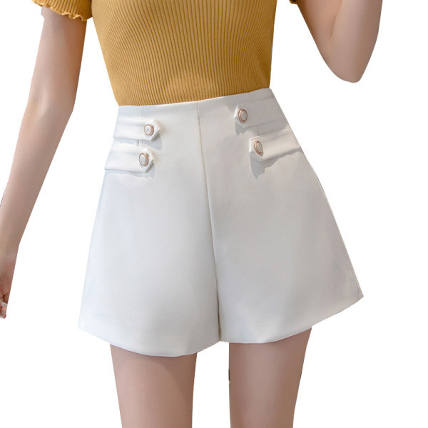 Model nou de pantaloni scurti de dama cu nasturi