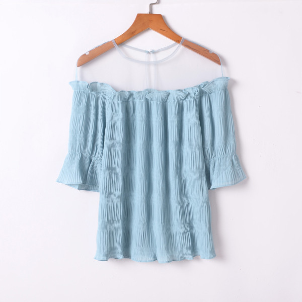 Bluză de damă modernă în albastru și alb cu mâneci 3/4