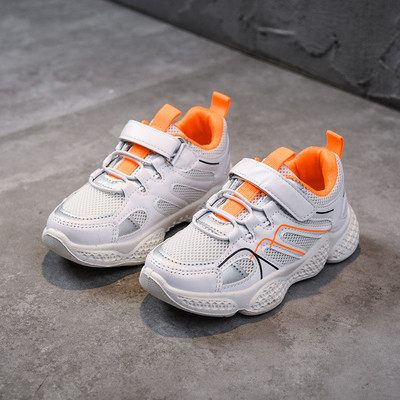 Детски маратонки за момичета с груба подметка и лепенка