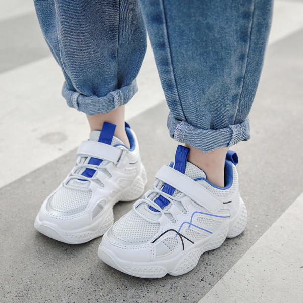 Детски маратонки за момичета с груба подметка и лепенка