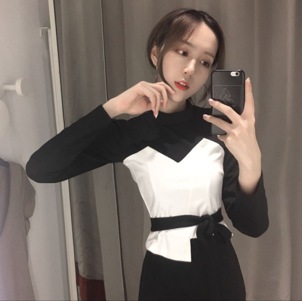 Ретро дамска рокля с дълъг ръкав и панделка 