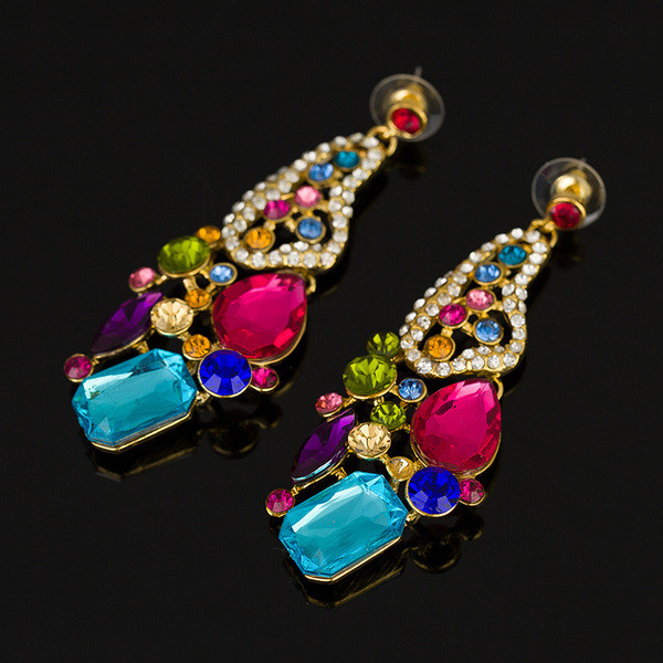 Модерни дамски цветни обеци с камъни 