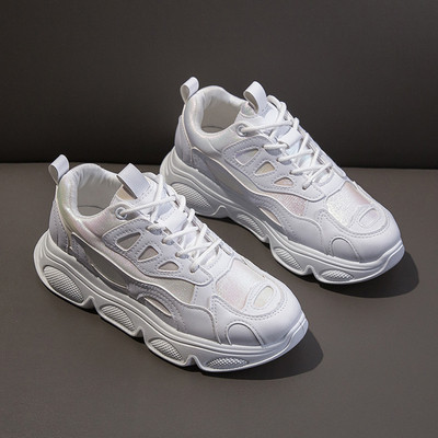 Sieviešu pavasara kedas ar plakanām un augstām zolēm