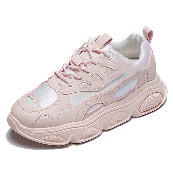 Sieviešu pavasara kedas ar plakanām un augstām zolēm