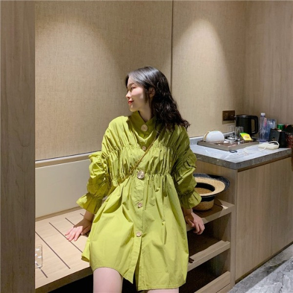 Vabaaja naiste lai nööpidega kleit