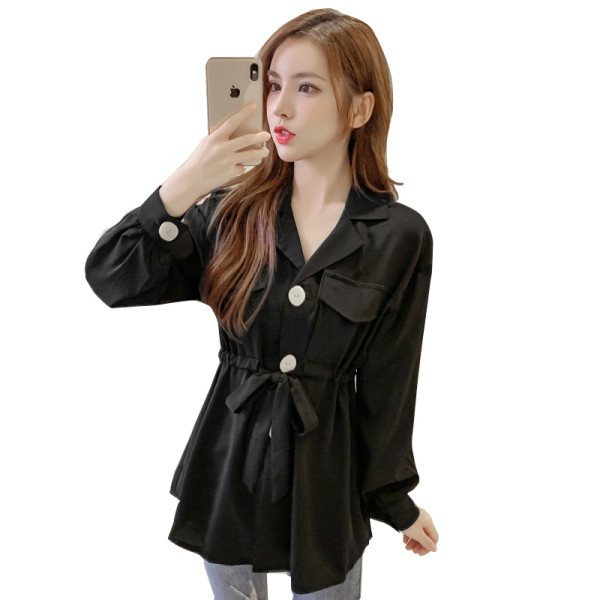 Garš sieviešu krekls ar pogām un saitēm