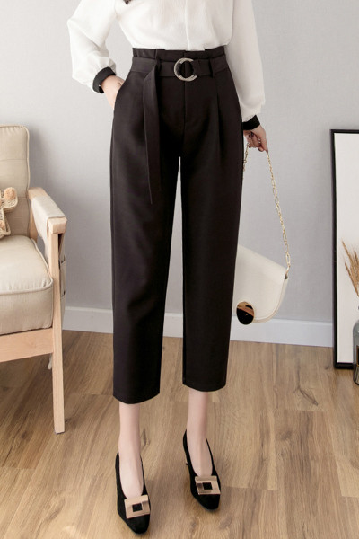 Модерен дамски панталон с колан и джобове