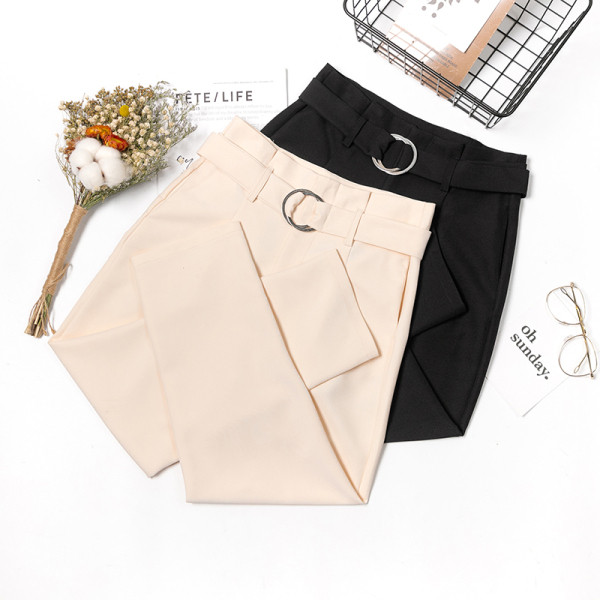 Модерен дамски панталон с колан и джобове