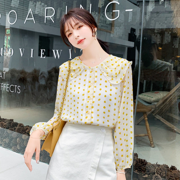 Paprasti moteriški balti marškiniai su ovalia iškirpte