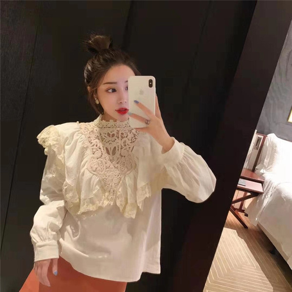 Retro naiste särk madala kraega kaelas ja pitselementidega