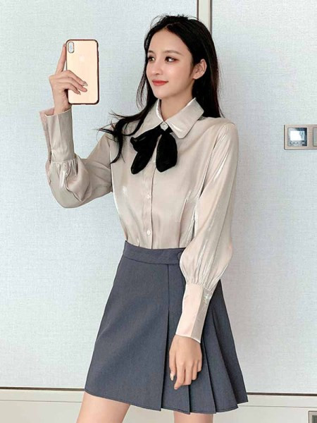 Модерна дамска риза в бежов цвят с дълъг ръкав