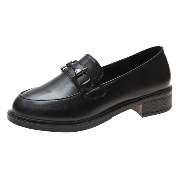 Moteriški laisvalaikio batai su metaliniu elementu juodos spalvos - dviejų modelių