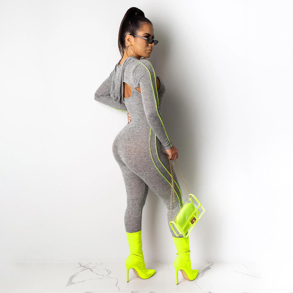 Kopējais sieviešu uzvalks piemērots fitnesam un jogai