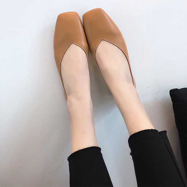 Ежедневни дамски пролетни  кожени обувки с равна подметка 