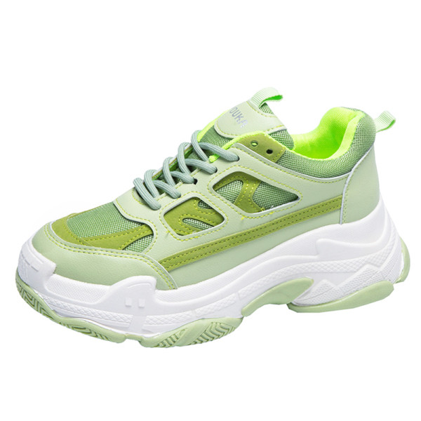 Sport és alkalmi női tornacipő magas talppal