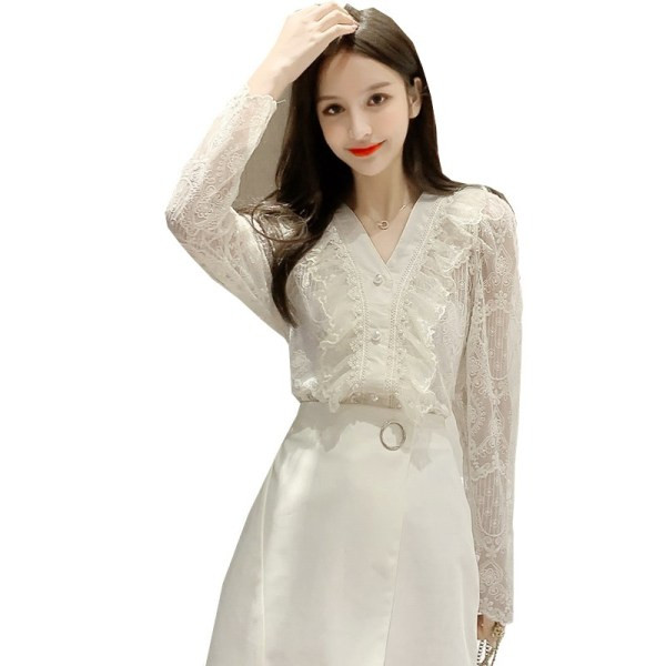 Camasa de dama actuala din dantela model montata