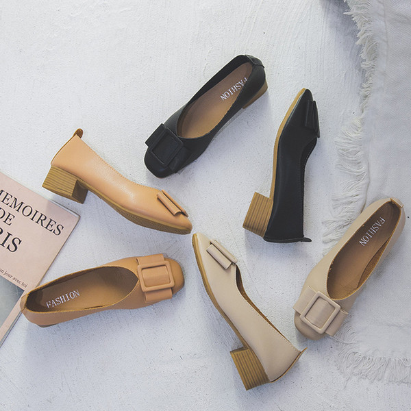 Дамски кожени обувки с дебел ток и панделка 