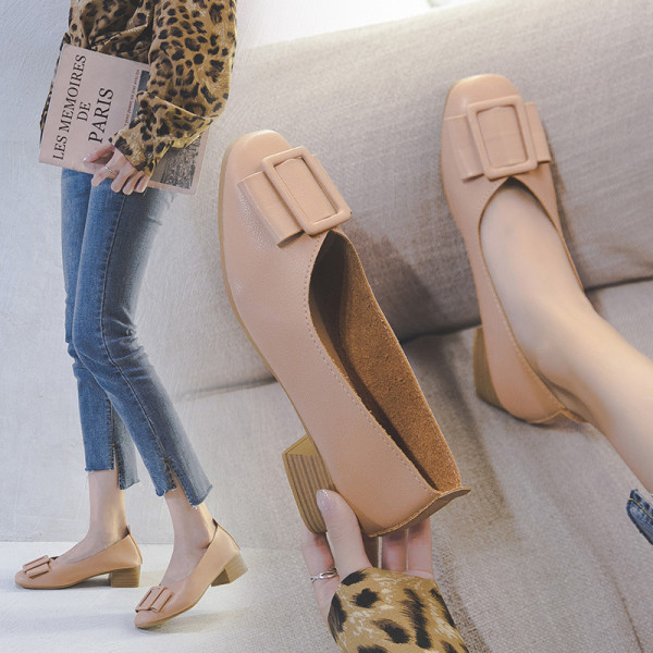 Дамски кожени обувки с дебел ток и панделка 