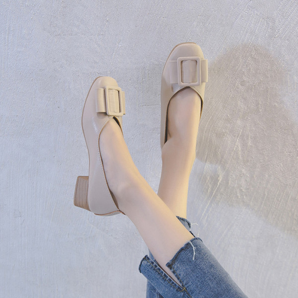 Дамски кожени обувки с дебел ток и панделка 