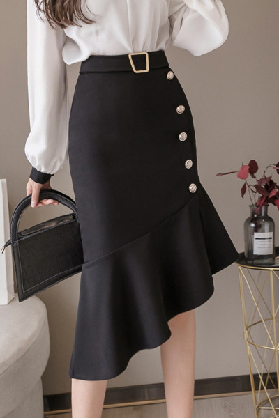 Sieviešu asimetrisks svārki ar pogām un jostu