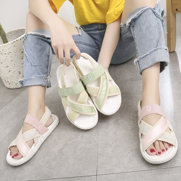 Ежедневни дамски сандали с равна подметка и надпис на каишката 