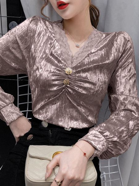 Дамска актулана блуза втален модел с дантела и копчета