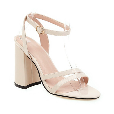 Sieviešu sandales ar augstu biezu papēdi un lencēm