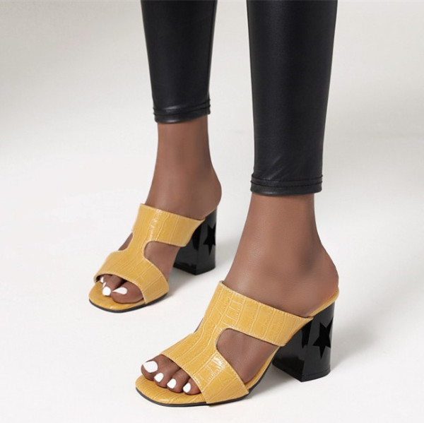 Női alkalmi papucs eko bőrből, magassarkúval