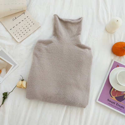 Női pulóver magas gallérral