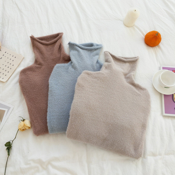 Női pulóver magas gallérral