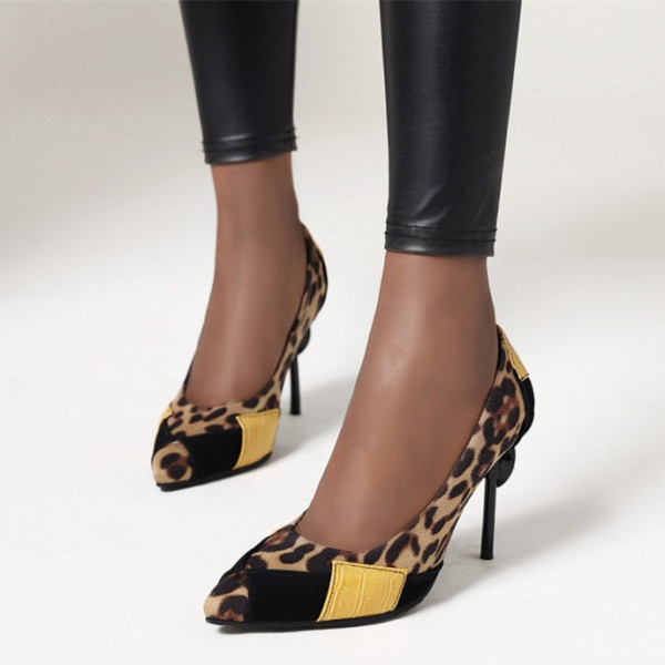 Modern női cipő leopárdmintás magassarkúval