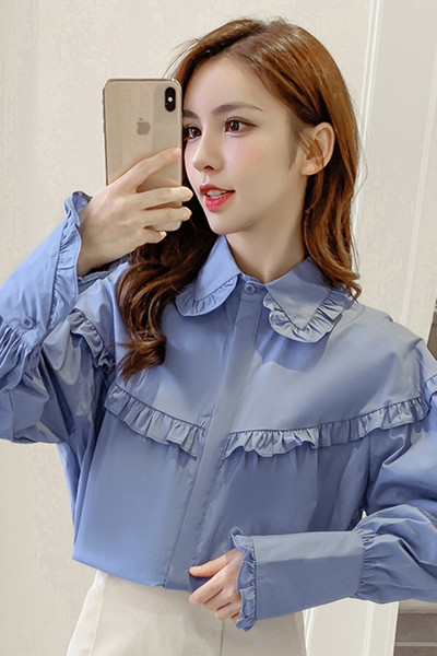 Modernus moteriškas marškinių platus modelis su klasikine apykakle