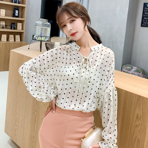 Moteriški viršutiniai marškinėliai, platūs baltos spalvos su kaklaraiščiais