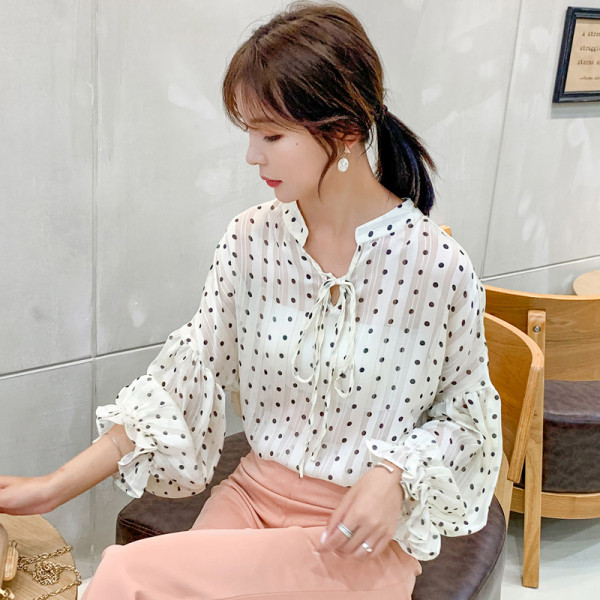 Moteriški viršutiniai marškinėliai, platūs baltos spalvos su kaklaraiščiais