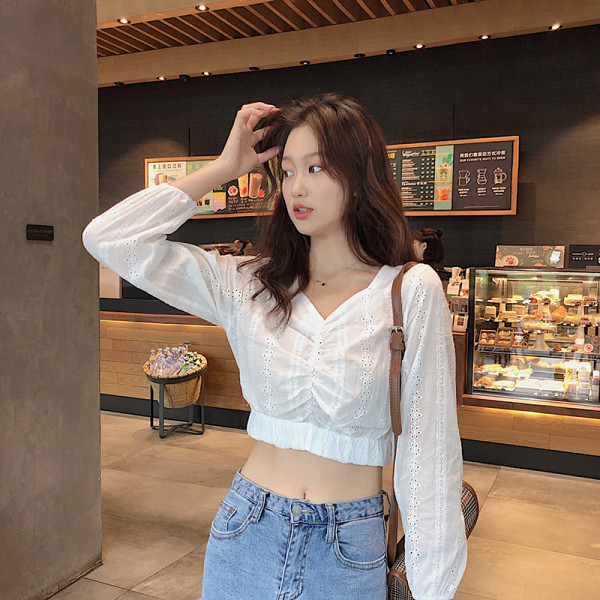 Trumpa moteriška vasarinė palaidinė ilgomis rankovėmis