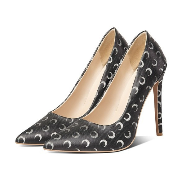 Sieviešu elegantas kurpes ar augstiem papēžiem - smails modelis